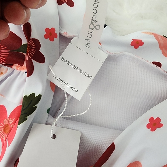 Brynn & Brooke Floral Swim Shorts Size Medium. Missing waist tie. New. - Picture 4 of 7